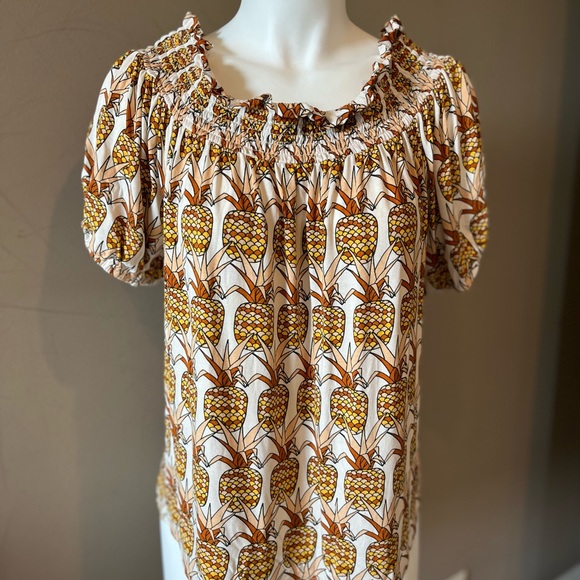 Porridge Anthropologie Pineapple Print Bow-back Off the Shoulder Shirt Large - Picture 9 of 10
